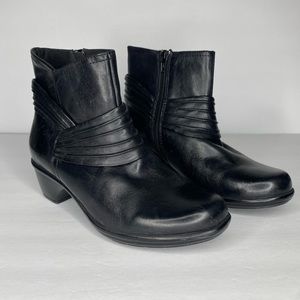 Clarks Ankle Boots Bendables Womens Size 7M Wish Mood Black Leather Zip Up